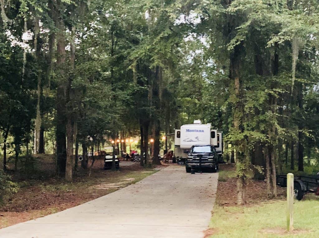 Gunter Hill Campground is a peaceful RV park situated along the Alabama River in Montgomery Alabama. With full hook-ups and lake views for around $26 a night, you can't go wrong with a stay here.