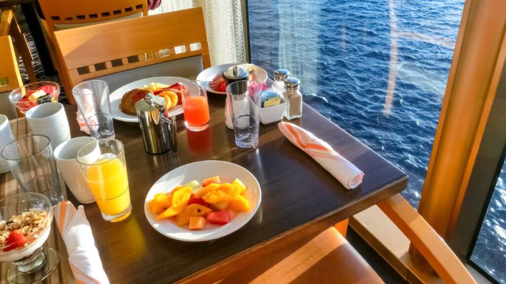 breakfast on a cruise ship